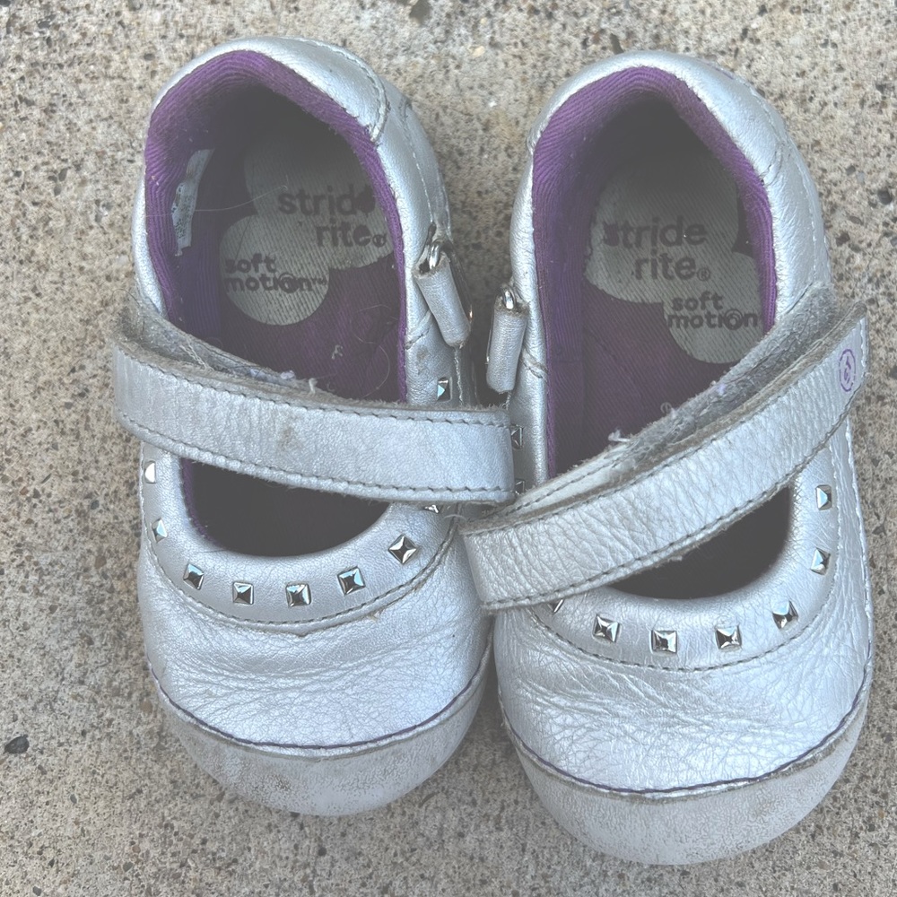Stride rite size 5.5 in good condition.